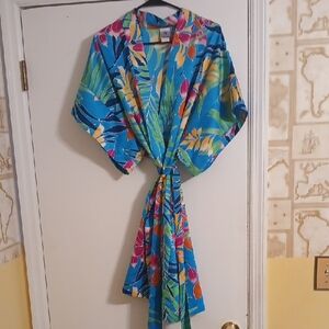 Natori Tropical Floral Kimono Robe